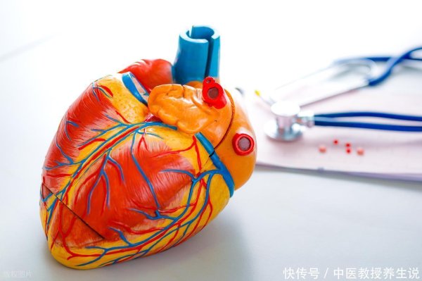 隆源配资 医生多次劝告：夏季高温，还在每天吃降压药的人，要多留意这3点